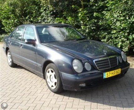 Mercedes-Benz E-klasse - 200 CDI Avantgarde Select - 1