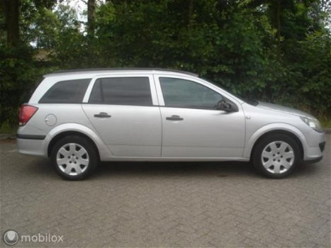 Opel Astra Wagon - - 1.9 CDTi 6 bak - cruise - airco APK 1-2020 - 1