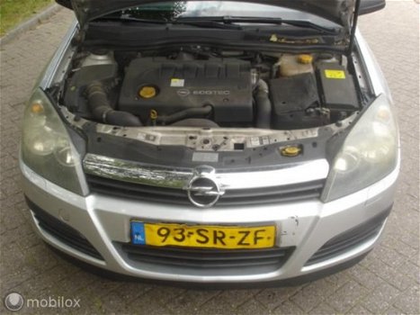 Opel Astra Wagon - - 1.9 CDTi 6 bak - cruise - airco APK 1-2020 - 1