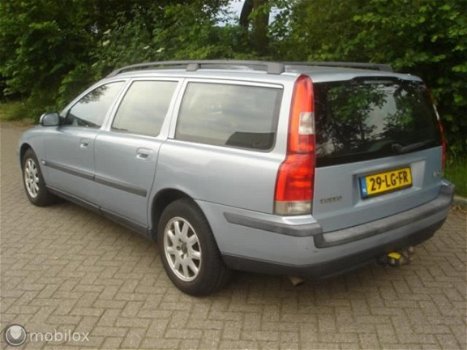 Volvo V70 - - 2.4 D5 163 PK Cruise - Airco APK 3-2020 - 1