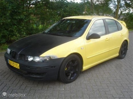 Seat Leon - - 1.9 TDI 81kW airco lakschade - 1