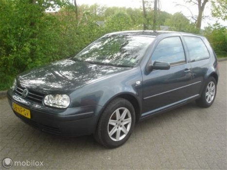 Volkswagen Golf - - 1.6 I 16V airco - cruise Distributie defect - 1