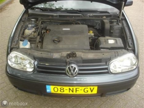 Volkswagen Golf - - 1.6 I 16V airco - cruise Distributie defect - 1