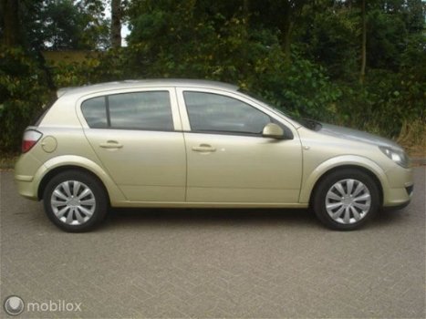 Opel Astra - - 1.7 CDTI AIRCO APK 1-2021 - 1