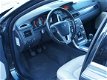 Volvo V70 - Exclusive Navi Leer Standkachel Stoelverwarm Pdc 17