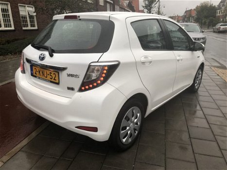 Toyota Yaris - 1.5 Full Hybrid Aspiration Navigatie Airco/ecc - 1