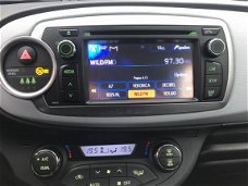 Toyota Yaris - 1.5 Full Hybrid Aspiration Navigatie Airco/ecc