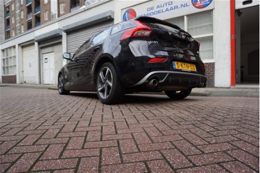 Volvo V40 - 1.6 D2 R-Design R Design LEER NAVI - 1