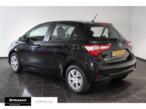 Toyota Yaris - 1.0 VVT-i Energy (Navigatie - Camera - Climate control) - 1