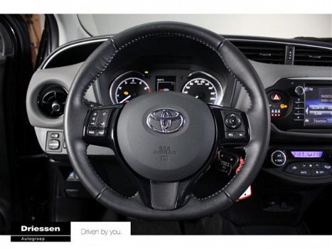 Toyota Yaris - 1.0 VVT-i Energy (Navigatie - Camera - Climate control) - 1