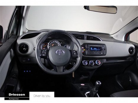 Toyota Yaris - 1.0 VVT-i Comfort (Airco - Safety sense) - 1