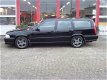 Volvo V70 - 2.4R AWD 7 persoons, electr verstelbare voorstoelen, stoelverwarming, automaat, youngtim - 1 - Thumbnail