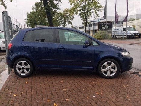 Volkswagen Golf Plus - 1.6 TDI Highline BlueMotion Airco/ECC, Navigatie - 1