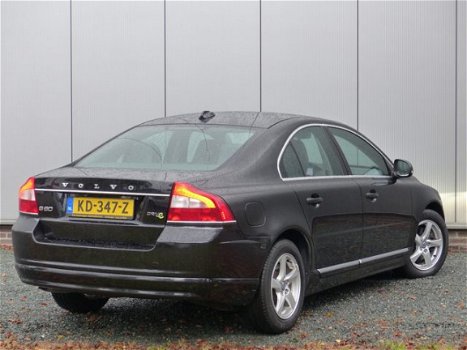 Volvo S80 - D2 Summum Schuifdak / Leer / RSE / Stoelverwarming - 1