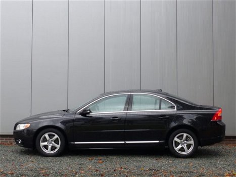 Volvo S80 - D2 Summum Schuifdak / Leer / RSE / Stoelverwarming - 1