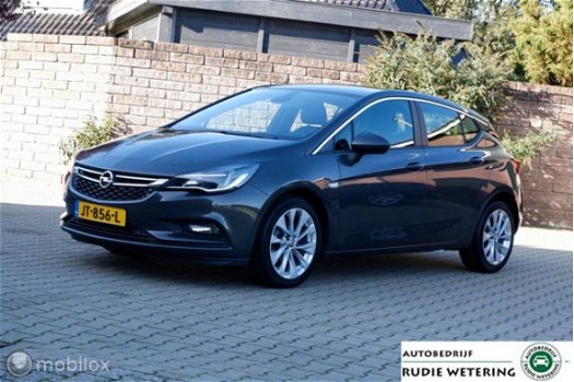 Opel Astra - 1.0 105PK 5 Drs. sportstoelen AGR/nav/tel/ecc/pdc/lmv17 - 1