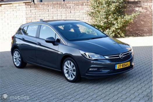 Opel Astra - 1.0 105PK 5 Drs. sportstoelen AGR/nav/tel/ecc/pdc/lmv17 - 1