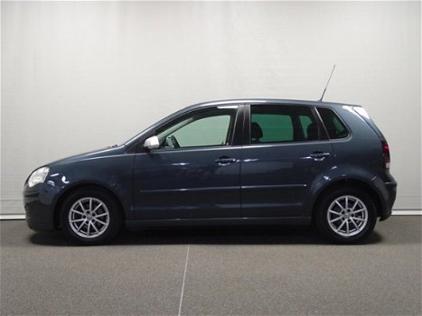 Volkswagen Polo - 1.4 TDI Trendline BlueMotion - 1