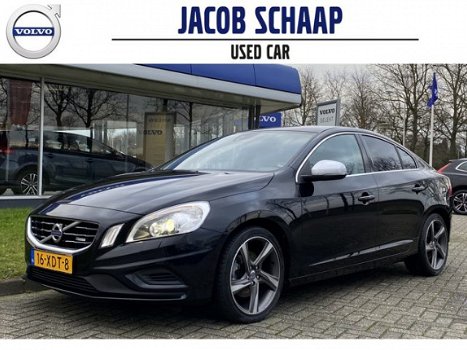 Volvo S60 - T3 150pk R-Design / Dealer onderhouden / Xenon / Navi / Pdc achter / 18 inch / Stoelverw - 1