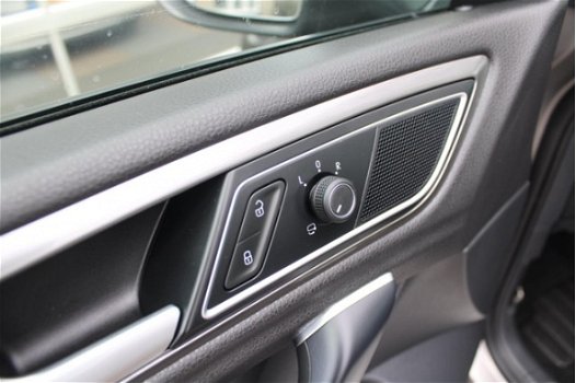 Volkswagen Golf Sportsvan - All Star Automaat Climate Control Achteruitrij Camera 3-6-12 M Garantie - 1