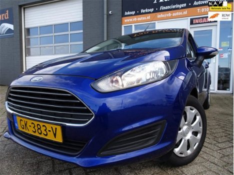 Ford Fiesta - 1.5 TDCi Style Lease Van 1ste Eigenaar met navigatie en carkit en automatische airco - 1