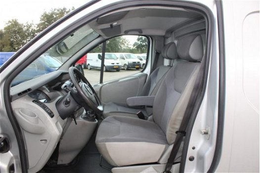 Opel Vivaro - 2.5 CDTI L2H1 Excl. BTW airco, radio cd speler, elektrische ramen, rechter schuifdeur, - 1