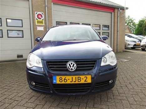 Volkswagen Polo - 1.4-16V Comfortline Airco, Cruise, PDC - 1