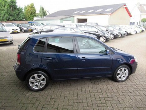Volkswagen Polo - 1.4-16V Comfortline Airco, Cruise, PDC - 1