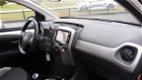 Toyota Aygo - 5DRS X-PLAY AIRCO CAMERA NL-AUTO - 1 - Thumbnail