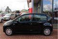 Volkswagen Up! - 1.0 60PK 5D BMT Move up Navi - 1 - Thumbnail