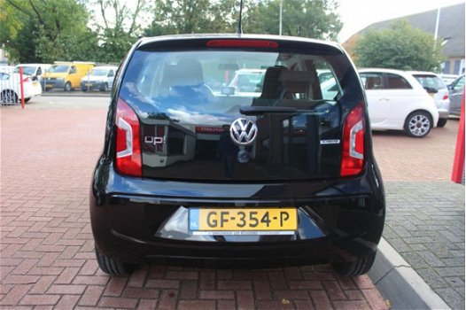 Volkswagen Up! - 1.0 60PK 5D BMT Move up Navi - 1