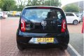 Volkswagen Up! - 1.0 60PK 5D BMT Move up Navi - 1 - Thumbnail