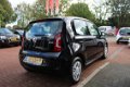 Volkswagen Up! - 1.0 60PK 5D BMT Move up Navi - 1 - Thumbnail