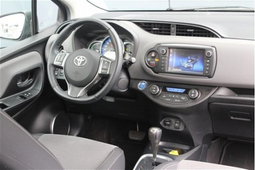 Toyota Yaris - Hybrid 1.5 Aut. | Navigatie | Camera | Trekhaak | Lm-wielen | - 1