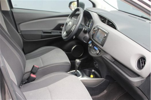 Toyota Yaris - Hybrid 1.5 Aut. | Navigatie | Camera | Trekhaak | Lm-wielen | - 1