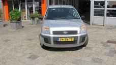 Ford Fusion - 1.4-16V Champion