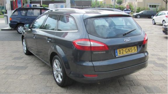 Ford Mondeo Wagon - 2.0-16V Titanium - 1