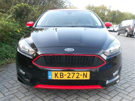 Ford Focus - Black Edition 1.5 EcoBoost 150PK 5DRS - 1