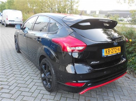 Ford Focus - Black Edition 1.5 EcoBoost 150PK 5DRS - 1