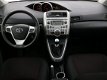 Toyota Verso - 1.8 VVT-i Aspiration | Parkeersensoren | Bluetooth | LM velgen - 1 - Thumbnail