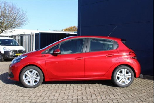 Peugeot 208 - 1.2 82pk Signature NETTO DEAL |NAVI|AIRCO|BLUETOOTH| - 1