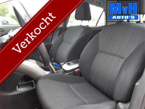 Toyota Auris - 1.6-16V Luna Business - 1