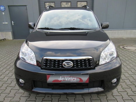 Daihatsu Terios - 1.5 2WD Trophy / Clima / Dealer onderhouden / Lmv / Elektr. Ramen / Nieuwstaat - 1