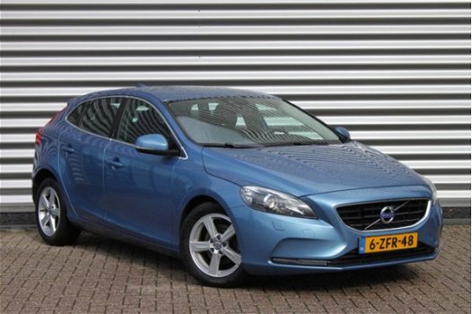 Volvo V40 - 1.6 D2 Momentum - 1