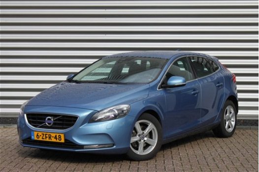 Volvo V40 - 1.6 D2 Momentum - 1