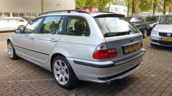 BMW 3-serie Touring - 330xi Automaat, Leder, Youngtimer - 1