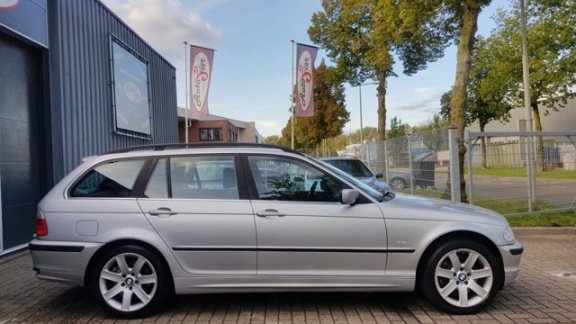 BMW 3-serie Touring - 330xi Automaat, Leder, Youngtimer - 1