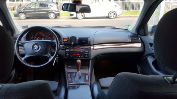 BMW 3-serie Touring - 330xi Automaat, Leder, Youngtimer - 1