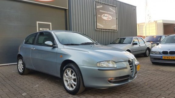 Alfa Romeo 147 - 2.0 TS 1e Eig, ECC, Leder, Cruise - 1