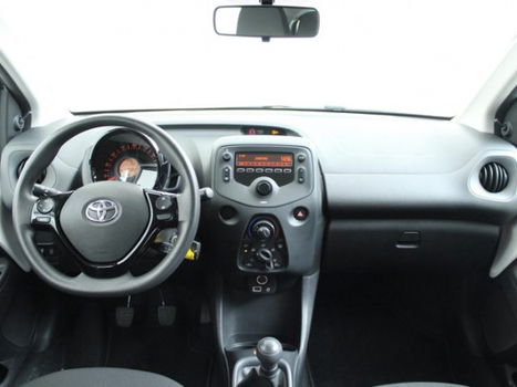 Toyota Aygo - 1.0 VVT-i x-fun - Airco - Bluetooth - 1